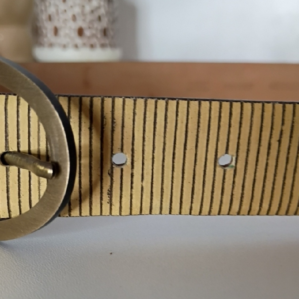 Giorgio Armani Vintage Gold Toned Women's Belt Size 44 - Picture 9 of 12